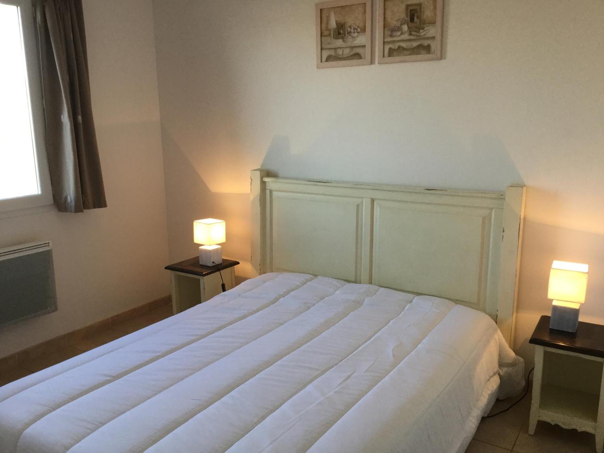 Charming Rental With Shared-Pool In The Alpilles. Мурьес Экстерьер фото