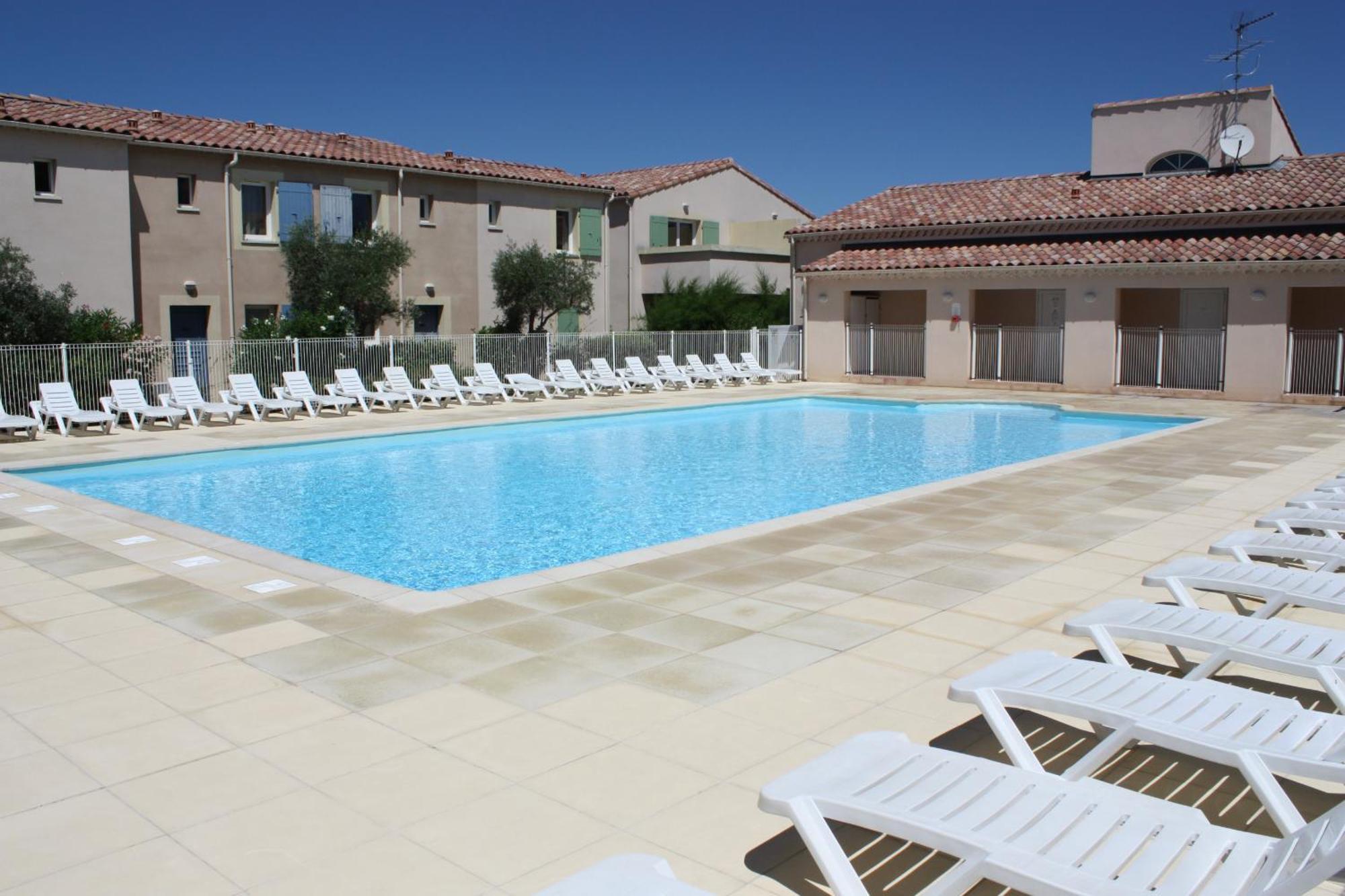 Charming Rental With Shared-Pool In The Alpilles. Мурьес Экстерьер фото